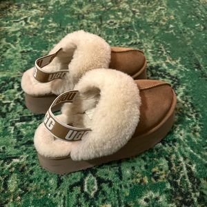 Funkette Suede Platform Clogs